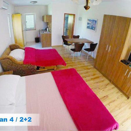 וודיצה Villa Kristinka מראה חיצוני תמונה