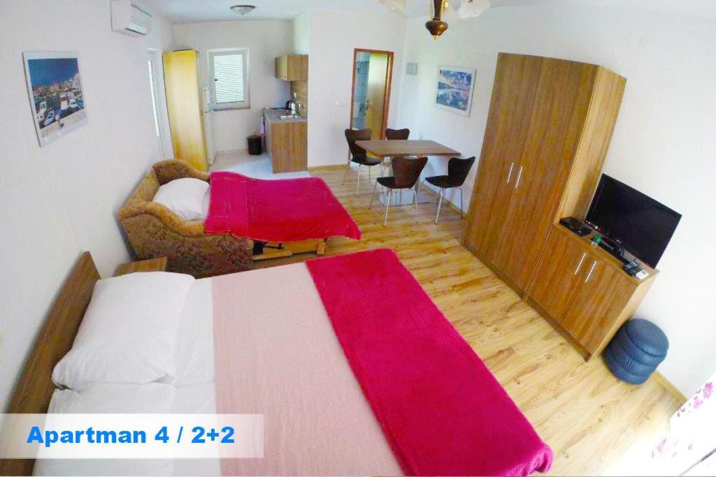 וודיצה Villa Kristinka מראה חיצוני תמונה