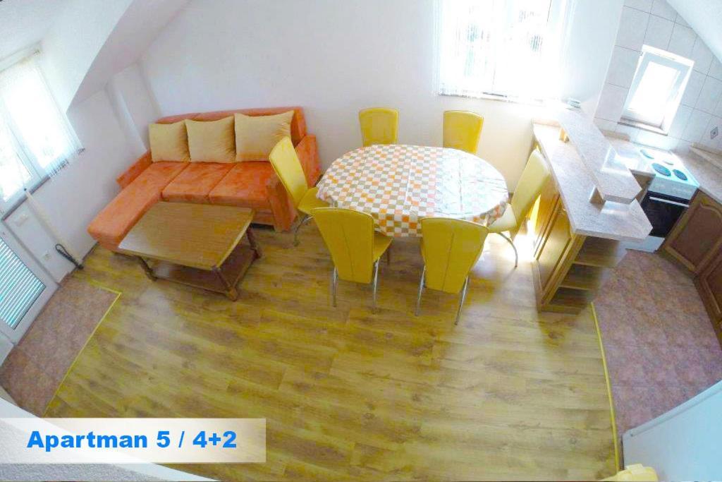 וודיצה Villa Kristinka מראה חיצוני תמונה