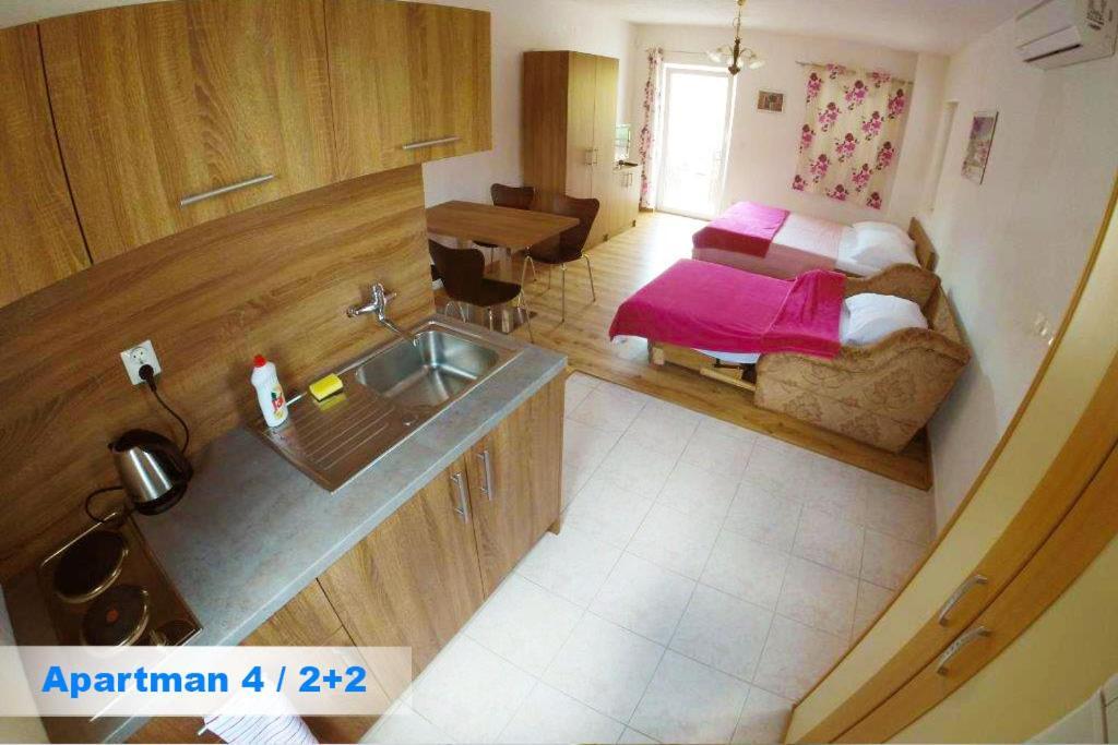 וודיצה Villa Kristinka מראה חיצוני תמונה