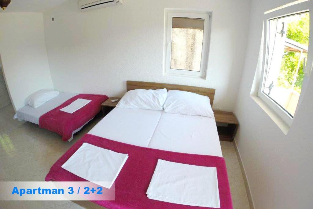 וודיצה Villa Kristinka מראה חיצוני תמונה