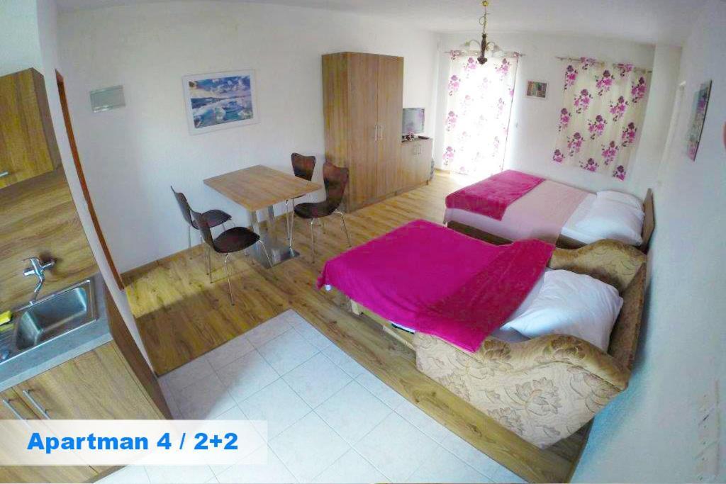 וודיצה Villa Kristinka מראה חיצוני תמונה